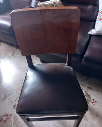 Sedie in legno e pelle 