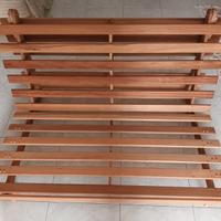 Divano letto in legno con doghe