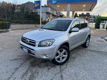 Toyota RAV 4 RAV4 2.2 D-4D 177 CV Luxury