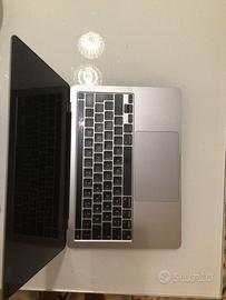 MacBook Pro 13” 2022 M2 8GB RAM– 256GB SSD
