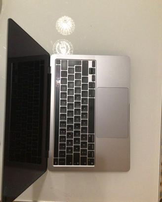 MacBook Pro 13” 2022 M2 8GB RAM– 256GB SSD