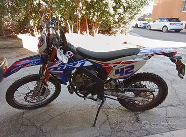 Rieju MRT 50 PRO (2021) -SOLO 700 Km- motard/cross