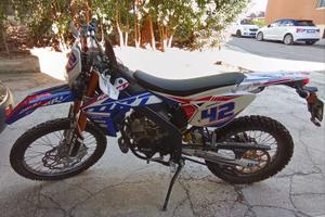 Rieju MRT 50 PRO (2021) -SOLO 700 Km- motard/cross