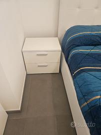 Coppia comodini e cassettiera