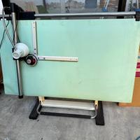 ✍️ Tavolo da disegno Neolt EL con righello e luce