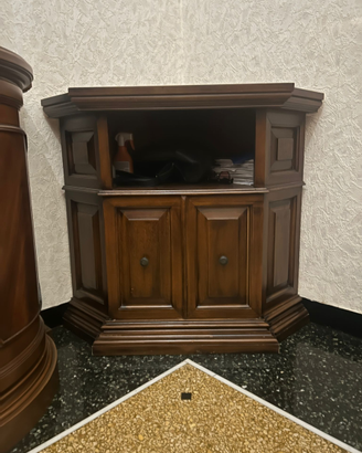 Mobiletto Porta TV / Buffet Arte Povera
