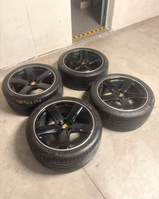 set Cerchi Porsche Macan 21 gommati