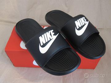 Sandali NIKE nuovi