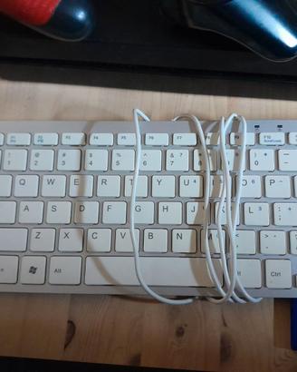 Tastiera Pc stile apple.