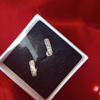 orecchini argento rodiato con zirconcini 