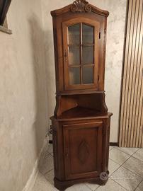 angoliera in stile neorinascimentale