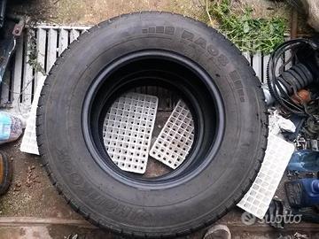 2 gomme 195 R15 seminuove da carico