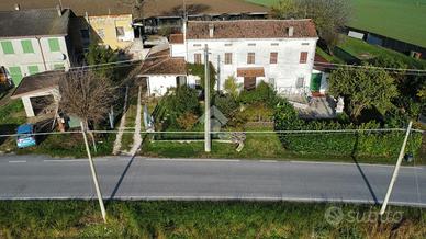 CASA INDIPENDENTE A BORGO VIRGILIO