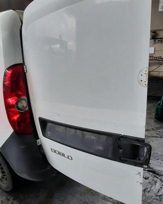 FIAT DOBLO 2015 - PORTA POISTERIORE SINISTRO