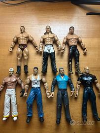 Action figure wrestling