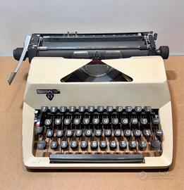 Macchina da scrivere Retró Anni ‘70
