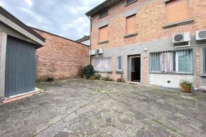 CASA DI CORTE A FORLIMPOPOLI