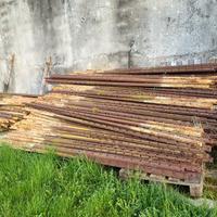 Pali intermedi in metallo corten e acc. x vigneto