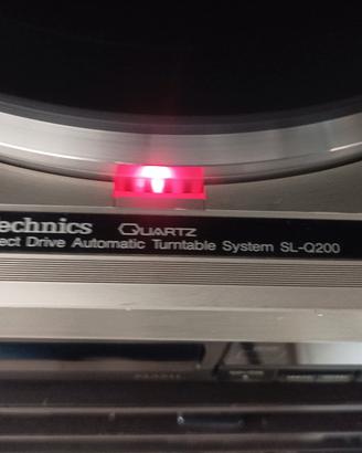 Technics SLQ200