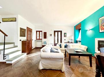 CASA SEMINDIPENDENTE A CARIGNANO