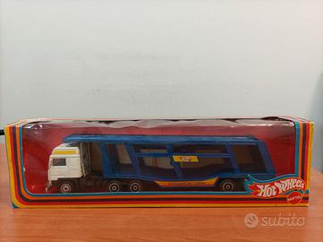 Hot Wheels Mattel Volvo F12 - bisarca