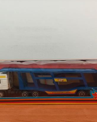 Hot Wheels Mattel Volvo F12 - bisarca