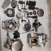 Husqvarna WR 250 98/13 ricambi motore