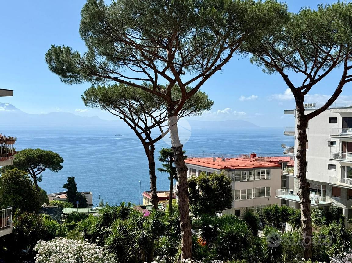 6 LOCALI A NAPOLI