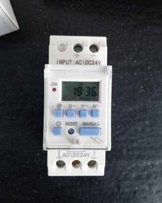 Timer  settimanale 24V DC DIN