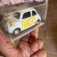 Fuat 500 modellino celebrativo Papa Francesco