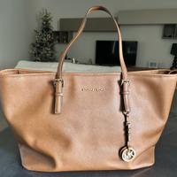 Borsa Michael Kors a spalla Jet Set Travel marrone