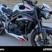 Triumph speed triple 1050 rs