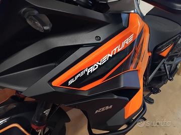 moto ktm 1290 super adventure s
