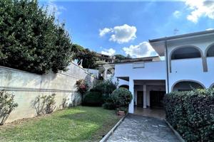 PORZIONE DI TRIFAMILIARE A GUIDONIA MONTECELIO