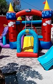 gonfiabile per bambini da giardino castello 