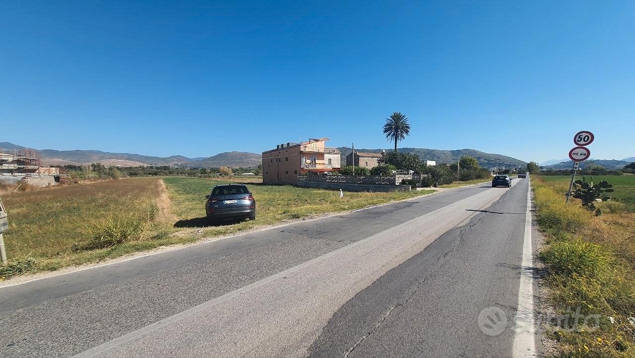 Terreno con pozzo - Vista 3
