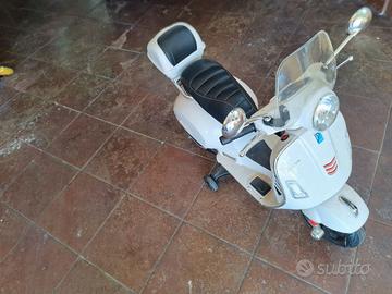 Vespa elettrica bimbo bimba