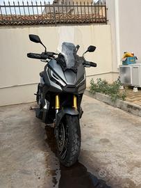 Honda X-adv750