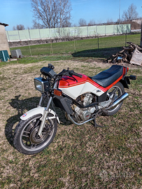Yamaha Zx 550