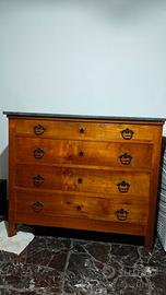 Cassettiera antica in legno con marmo