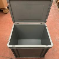 Cassette palstica con coperchio