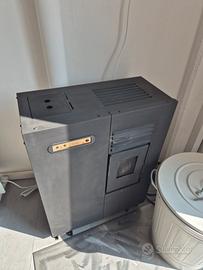 Stufa a pellet Eva Calor Matilde 5 kW