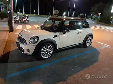MINI Cooper 1.6 Diesel 112 CV
