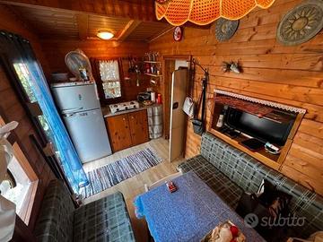 Roulotte Stanziale Preingresso in Legno L. Maggior
