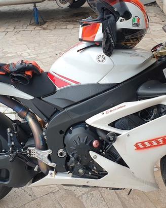 Yamaha R1 (YZF1000) (07/08) - parti di ricambio
