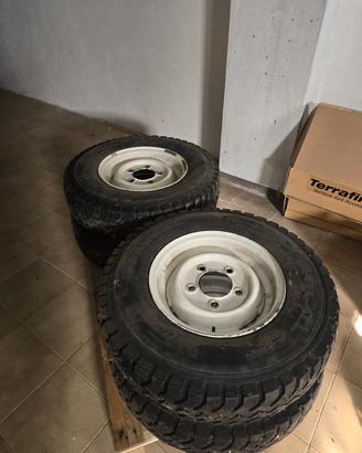 ruote  complete originali defender