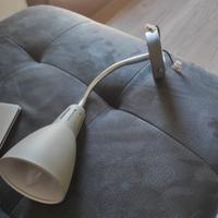 Applique metallo grigio torsionale da lettura 