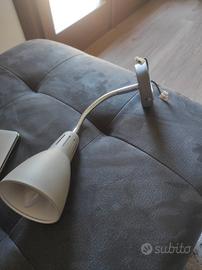 Applique metallo grigio torsionale da lettura 