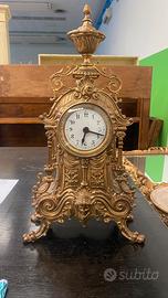 Orologio da tavolo in bronzo dorato