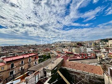 Appartamento a Napoli Gradini Cinesi 4 locali